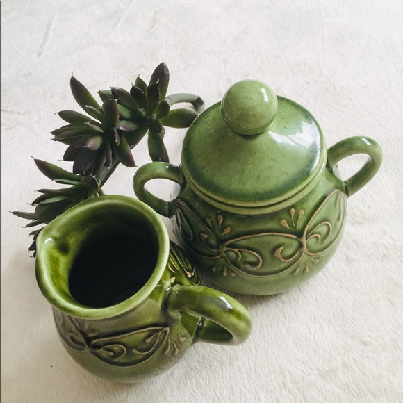 Vintage Pottery Sugar & Creamer Set. - Picture 6 of 7
